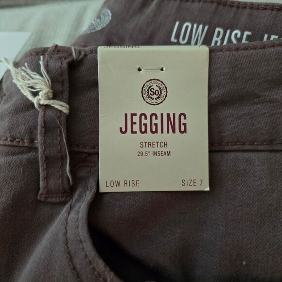 Gorgeous Mauve Jeggings NWT - Picture 4 of 8